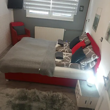Free Garage,public Parking Apartmán *
