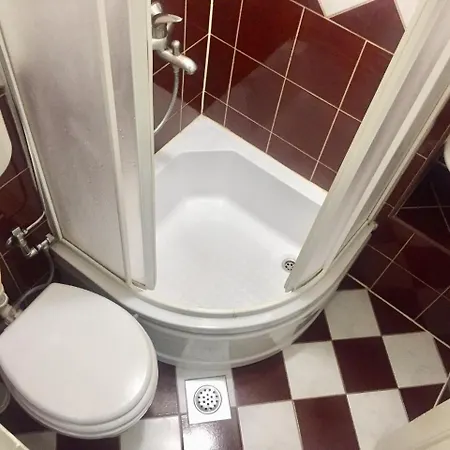 Free Garage,public Parking Apartamento Saraievo